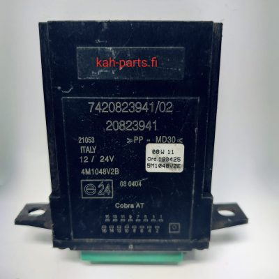 Volvo keskuslukituksen ohjainyksikkö 20823941