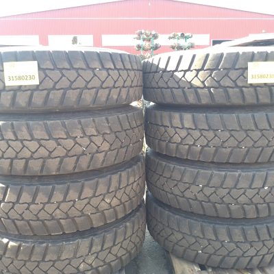 Käytetyt pinnoittamattomat renkaat vanteineen 315/80 R22,5  8kpl