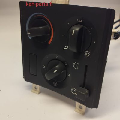 Volvo lämmönsäätöpaneeli 20443730