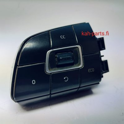 Volvo ratin nappipaneeli 22372590