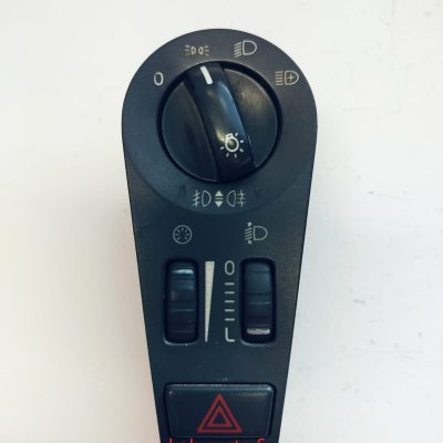 Volvo ajovalojen kytkinpaneeli 20942846