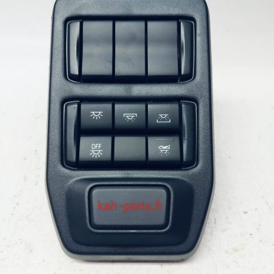 Scania takaseinäpaneelin kehys 2267542 kytkimillä 2875673