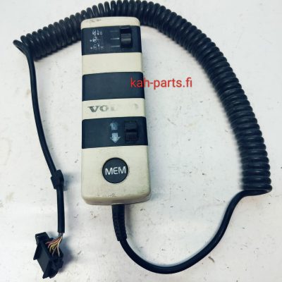 Volvo tasonsäädin 8140843