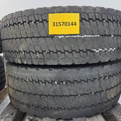 Käytetyt pinnaamattomat renkaat vanteineen 315/70R 22,5 2kpl