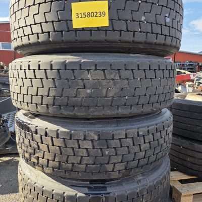 Käytetyt pinnoitetut renkaat vanteineen 315/80 R22,5  4kpl