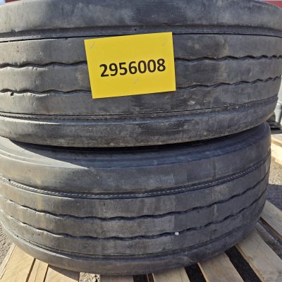 Käytetyt pinnoittamattomat renkaat vanteineen 295/60R22,5 2kpl