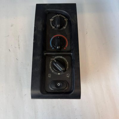 Renault lämmönsäätöpaneeli