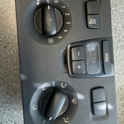 lämmönsäätö paneeli 1748553