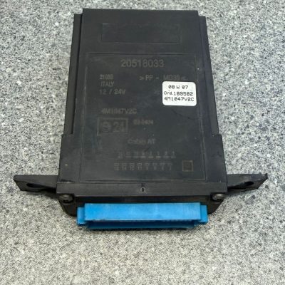 VOLVO FH 13 OHJAUSYKSIKKÖ LUKKO KESKUS 20518033