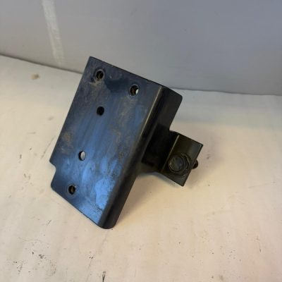 Scania ELC4 venttiilin kiinnike