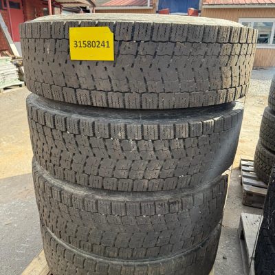 Käytetyt pinnoitetut renkaat vanteineen 315/80 22.5 4kpl