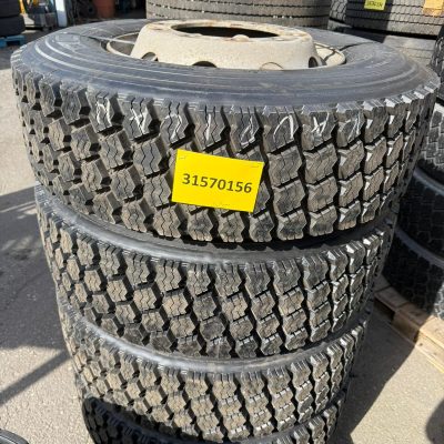 Uudet renkaat käytetyillä vanteilla 315/70 22,5 4kpl