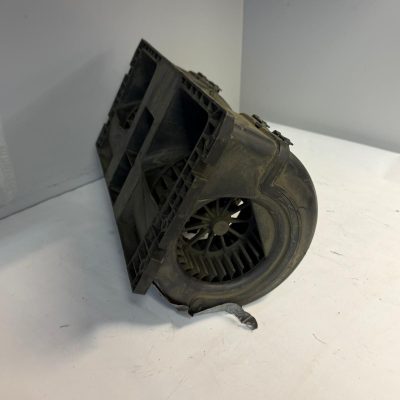 Volvo ohjaamon ilmanpuhallin