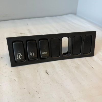 käytetty scania katkaisinpaneeli