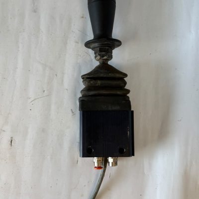 Paineilmaohjain servoventtiili 9421-75-302074