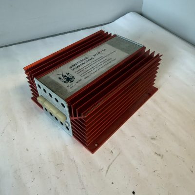 Jännitteen muunnin 24/12v 6A