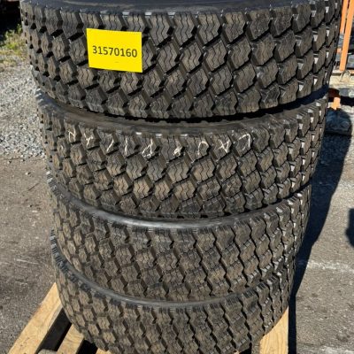 pinnoitetut renkaat maalatuilla vanteilla 315/70 22,5 4kpl