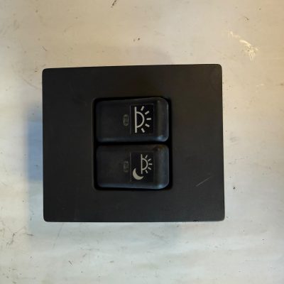 Volvo katkaisinpaneeli 82104485