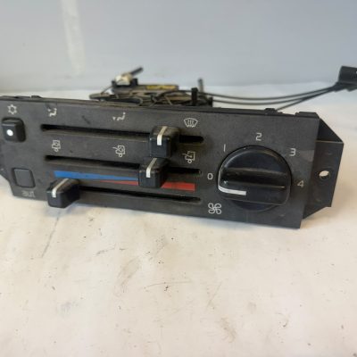 Volvo lämmönsäätöpaneeli 3092033