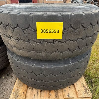 Käytetyt pinnoittamattomat renkaat vanteineen 385/65 22,5 2kpl