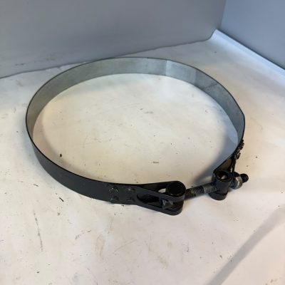 Mercedes-Benz paineilmasäiliön klemmari A0004321921