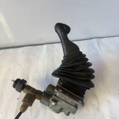 Scania käsijarruventtiili 1324427