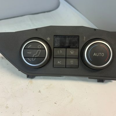 Volvo lämmönsäätöpaneeli 22130726